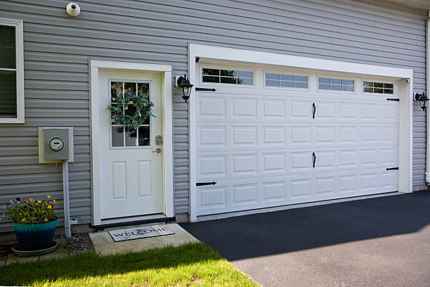24/7 Emergency Garage Door Panel Replacement experts in Bella Vista, AR